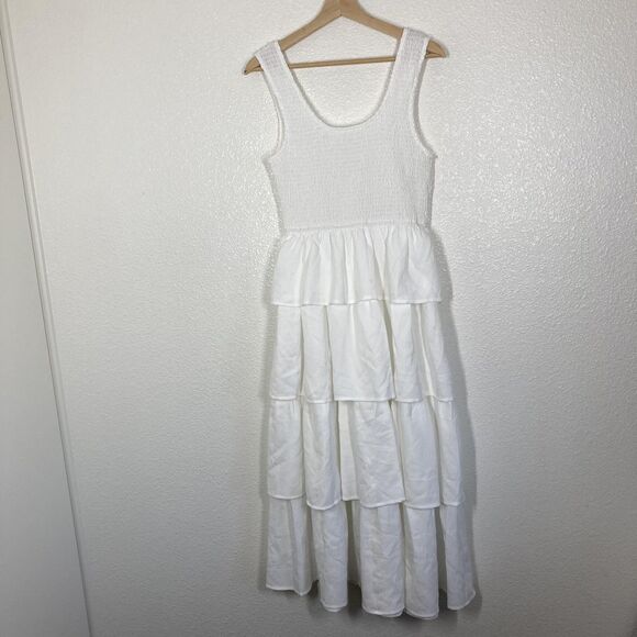 Entro Dress Womens Medium White Smocked Bodice Tiered Maxi Sleeveless D22872 - Picture 1 of 16